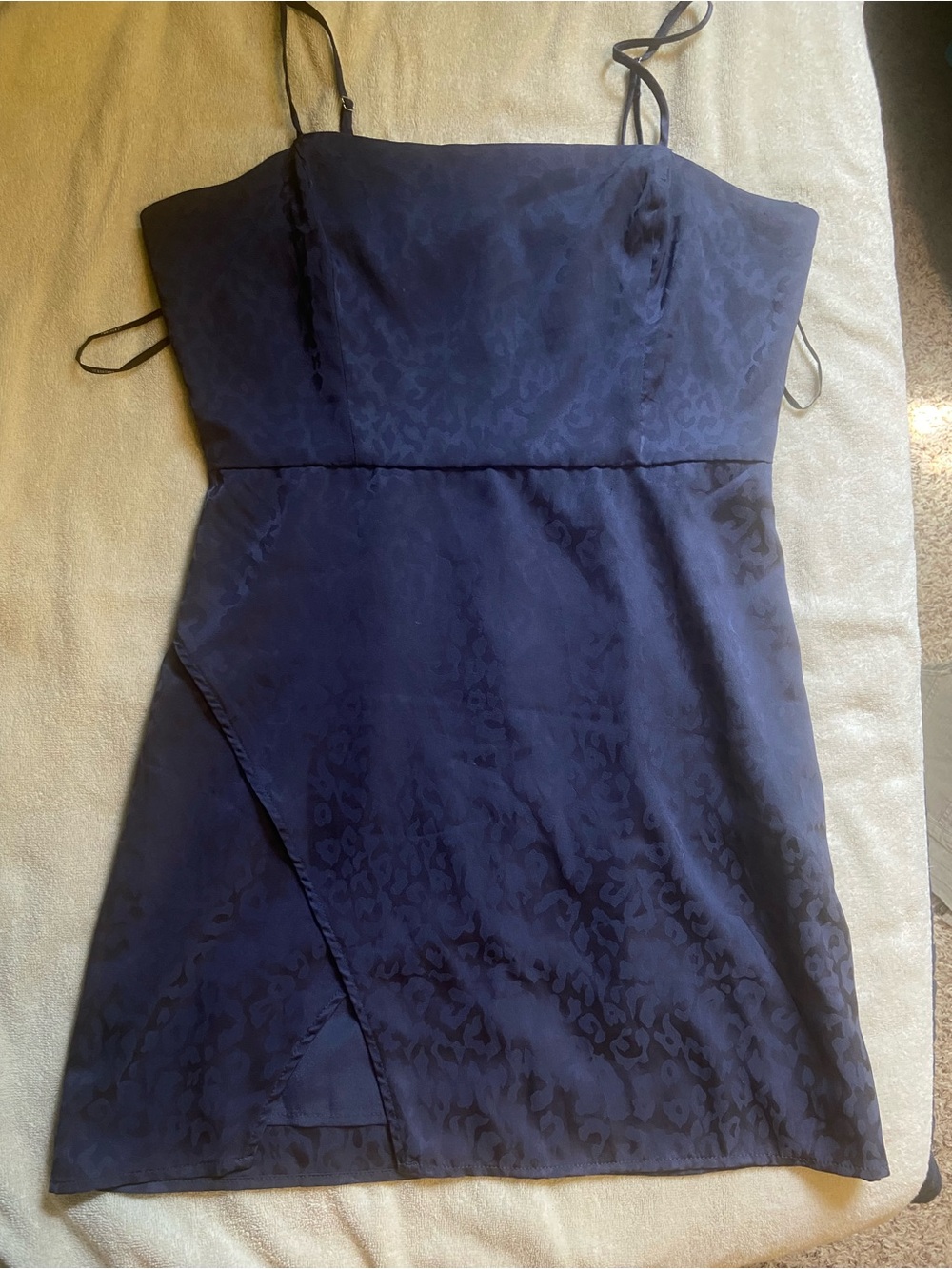 Forever 21 Women’s Dress
Size - Medium